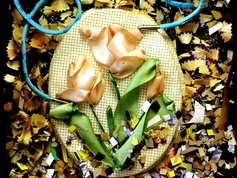 «ЦВЕТЫ В ДРЕВЕСНОМ МУСОРЕ»
автор: Абрамова Ирина, г. Краснодар